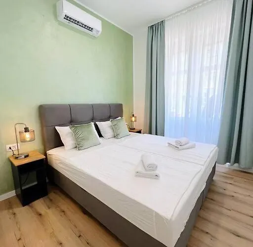 New Design Studio Kingsize Bed * 풀라