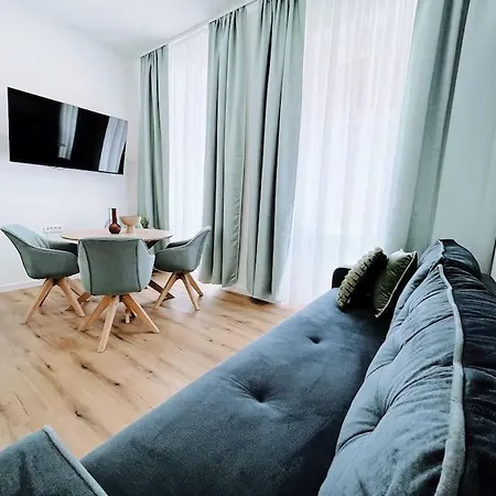 New Design Studio Kingsize Bed