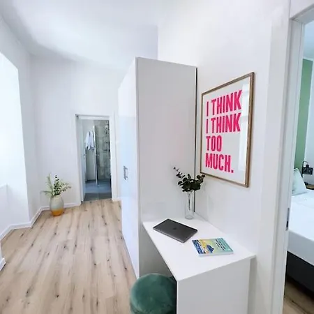 New Design Studio Kingsize Bed * Pula